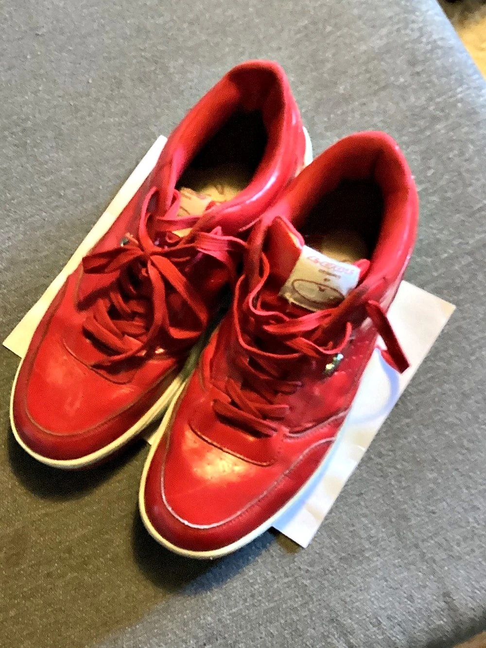 Vintage Lugz Birdman Red Low Top Sneakers